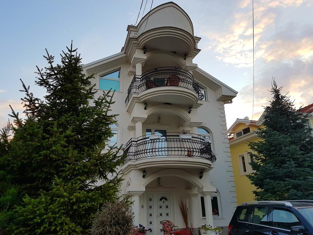 קומאנובו Apartment Cace מראה חיצוני תמונה