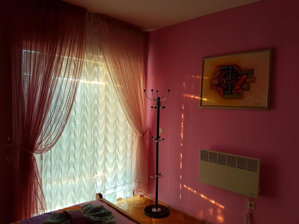 קומאנובו Apartment Cace מראה חיצוני תמונה