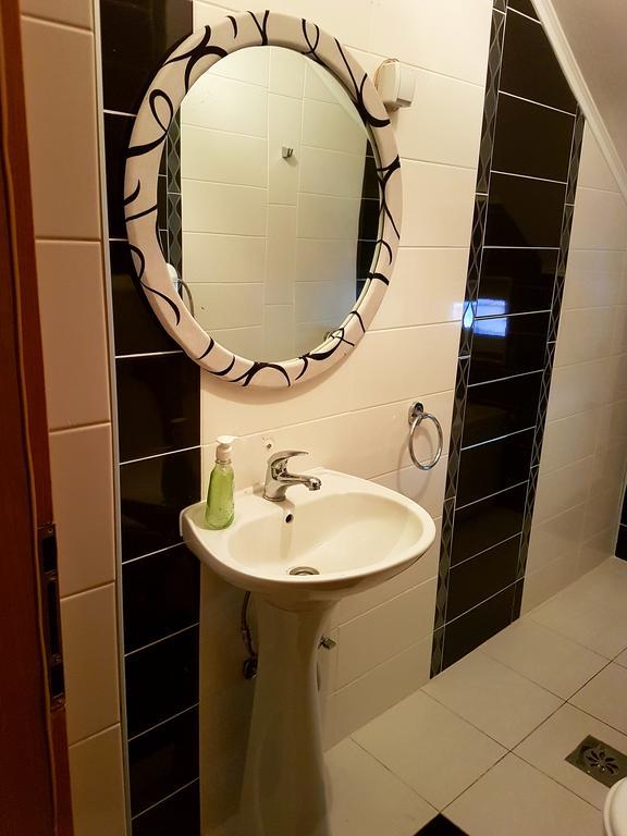 קומאנובו Apartment Cace מראה חיצוני תמונה